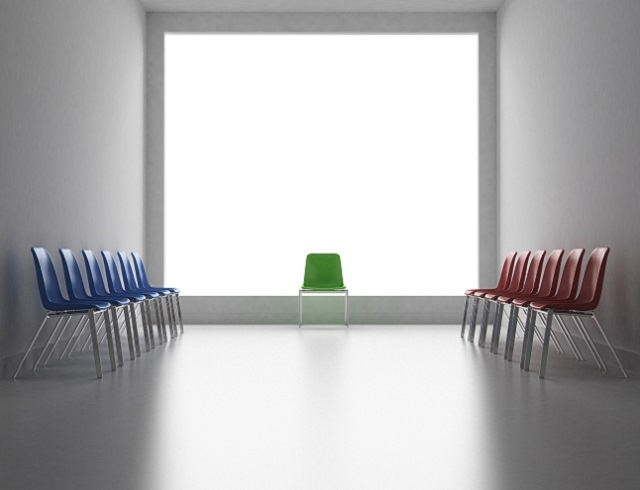 Groups of blue and red chairs separated by one green one